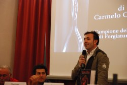 Carmelo Carmeni, durante il suo intervento, nell'aula Falcone Borsellino di Randazzo