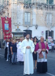 S. venera - processione dello scrigno 2