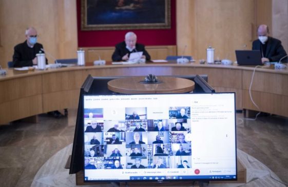 CEI Consiglio episcopale permanente in videoconferenza