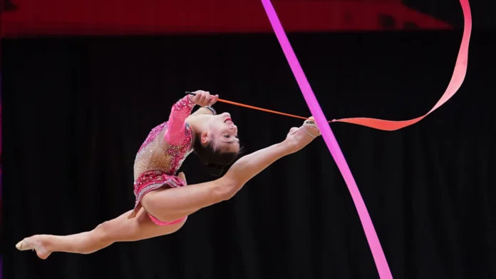 Sofia Raffaeli con un poker di ori è nella storia della ginnastica