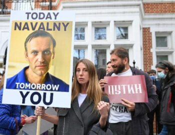 Cortei per Navalny