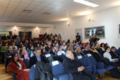 Acireale, pubblico al convegno sul cervello