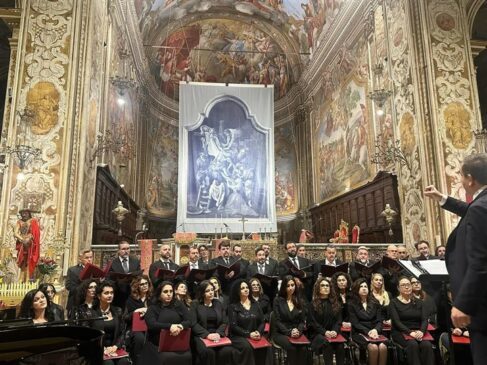 coro del teatro Massimo Catania