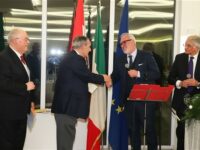 Francesco Paolo Giordano riceve il Premio Augusto Ajon