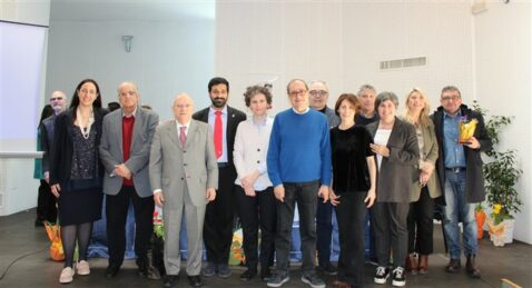 gruppo al convegno su sclerosi multipla