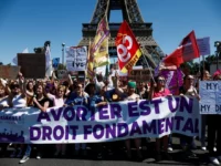 savagnone-aborto-costituzione-francese