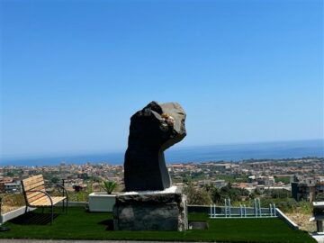 monumento dedicato al ciclista Santisteban