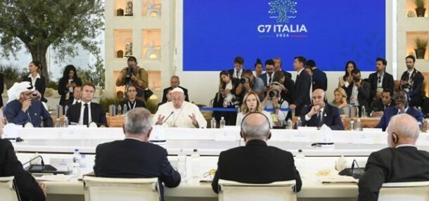 papa Francesco al G7 sull'IA