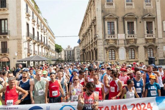 Catania, atleti a piazza Università