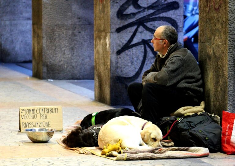 povertà cresce in Italia
