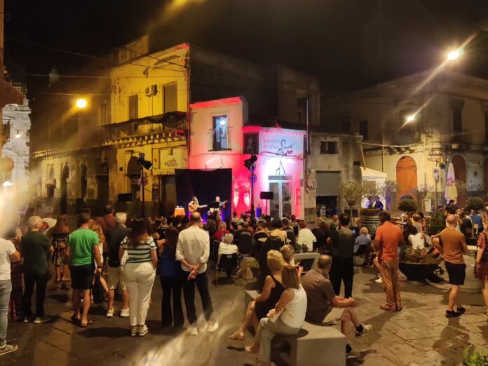 Piazza Marconi di Acireale zona a traffico limitato