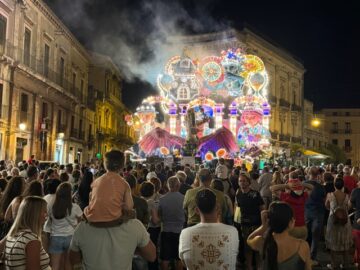 Acireale carnevale estivo