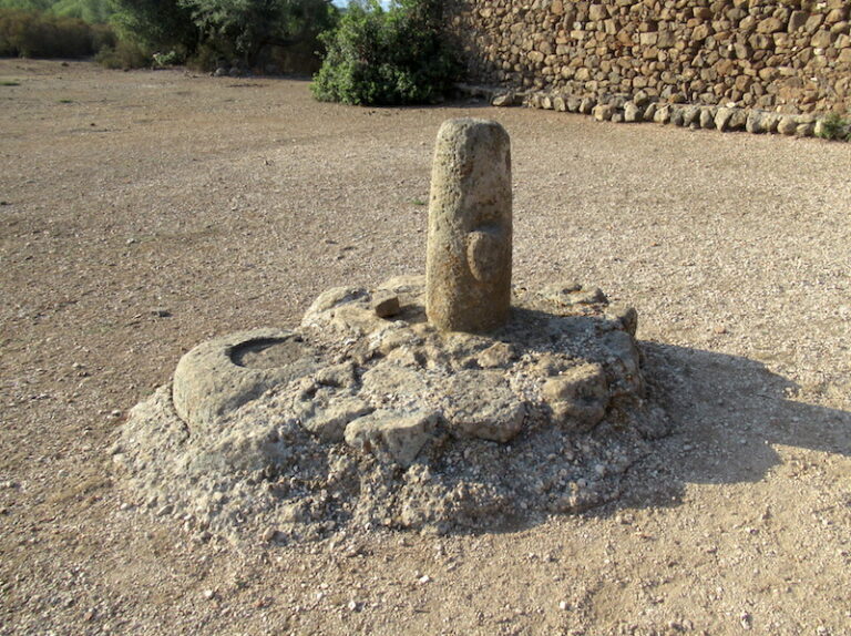 Sardegna oggi – 5 / Il Supramonte di Baunei, un singolare percorso naturalistico