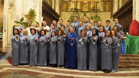 Coro madagascar's Angels e il maestro Michele Patanè