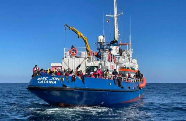 nave vescovi fondazione migrantes mare jonio