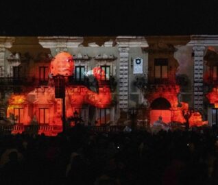 video mapping sulla facciata del palazzo comunale