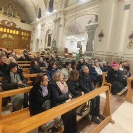 pubblico nel santuario di Valverde