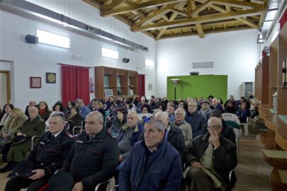 Pubblico alla presentazione libro di Filippo Puglisi