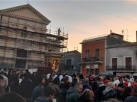 San Sebastiano davanti alla chiesa madre di Santa Venerina