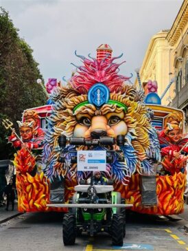 un carro Carnevale Acireale 2025